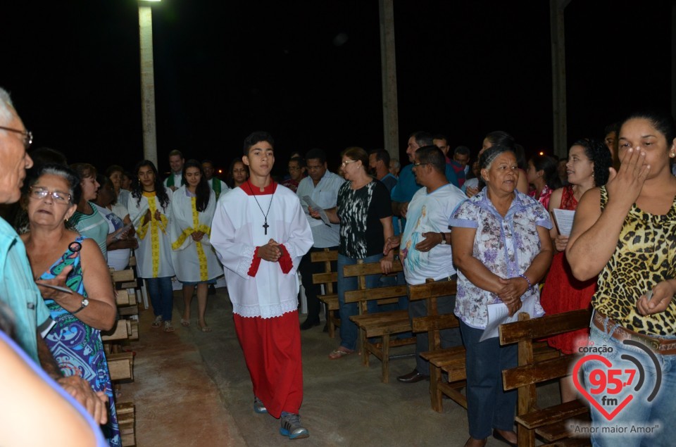 Dom Redovino preside missa na comunidade Santa Edviges