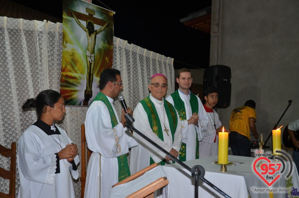 Dom Redovino preside missa na comunidade Santa Edviges