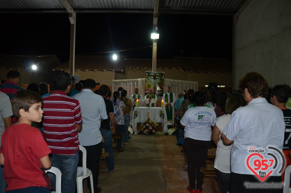 Dom Redovino preside missa na comunidade Santa Edviges
