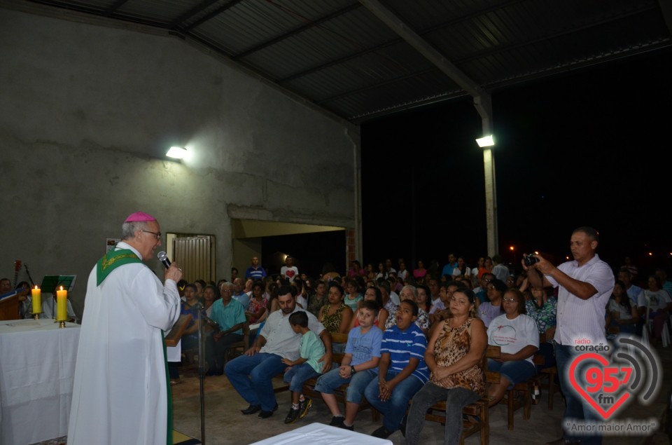 Dom Redovino preside missa na comunidade Santa Edviges