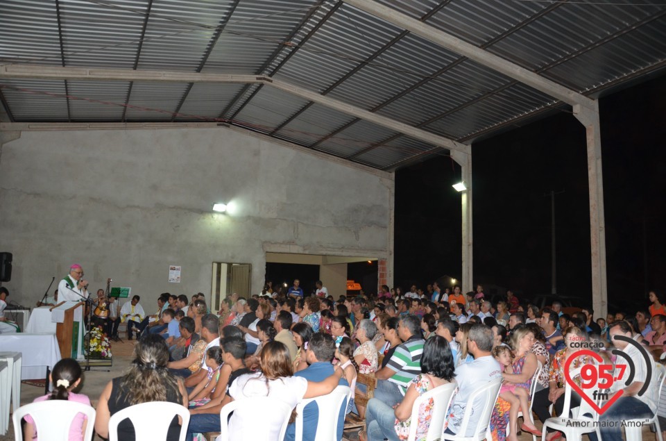 Dom Redovino preside missa na comunidade Santa Edviges