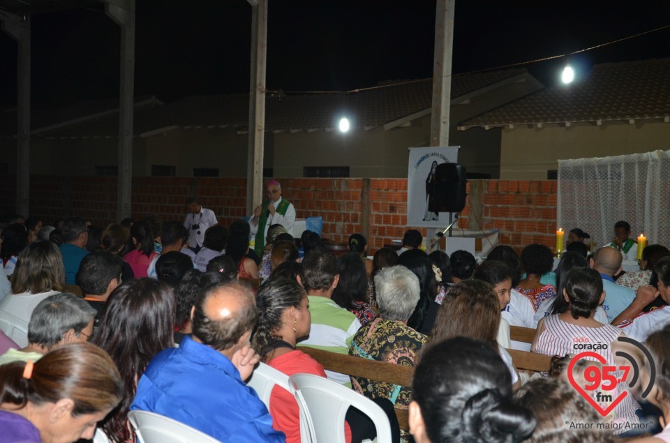 Dom Redovino preside missa na comunidade Santa Edviges