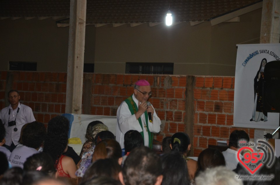 Dom Redovino preside missa na comunidade Santa Edviges