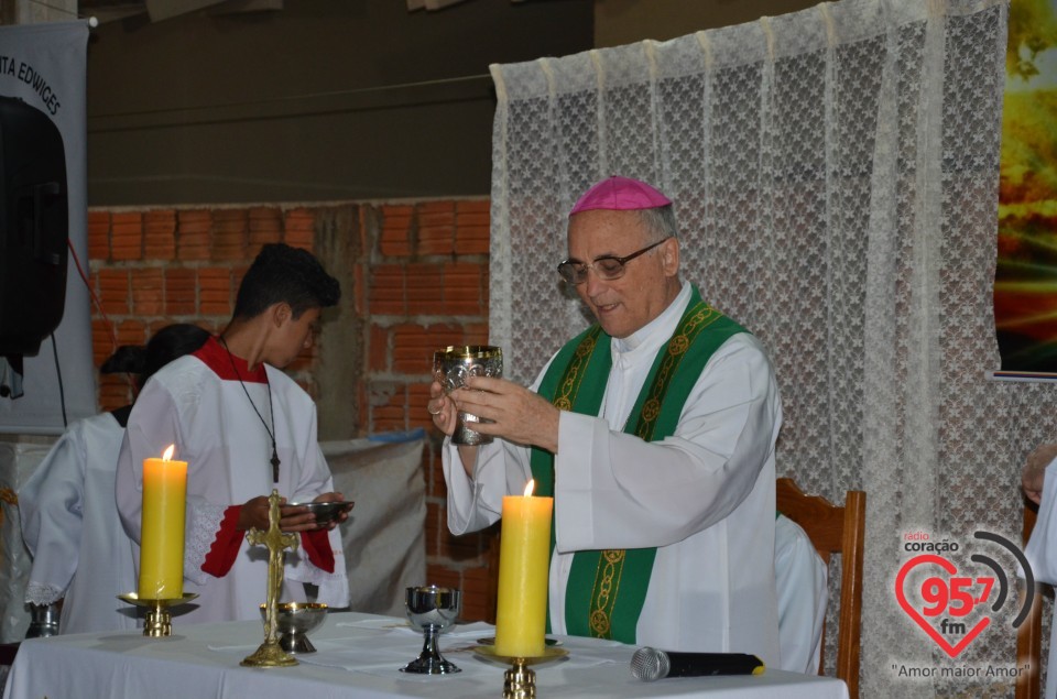 Dom Redovino preside missa na comunidade Santa Edviges
