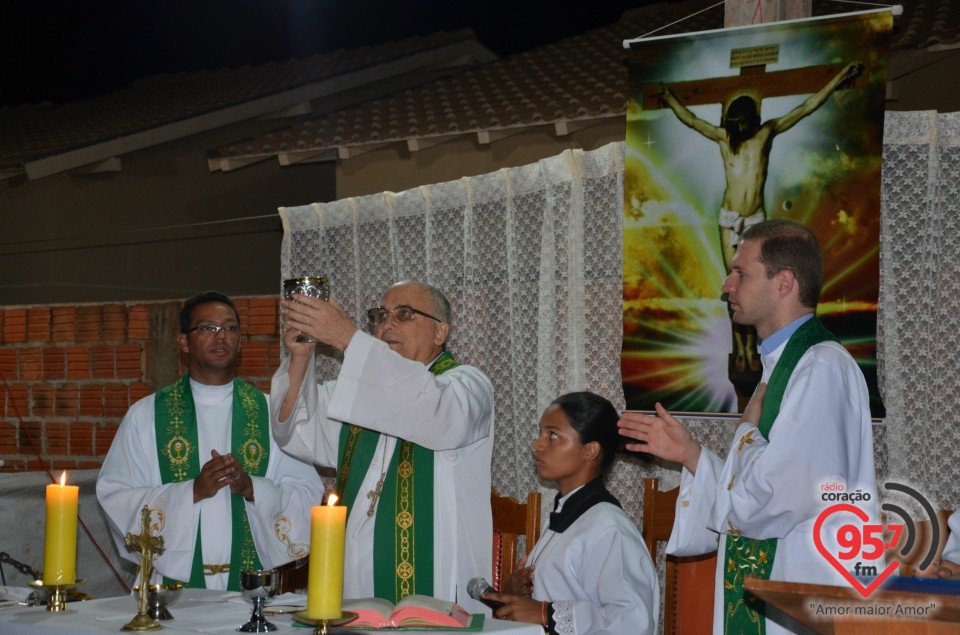 Dom Redovino preside missa na comunidade Santa Edviges