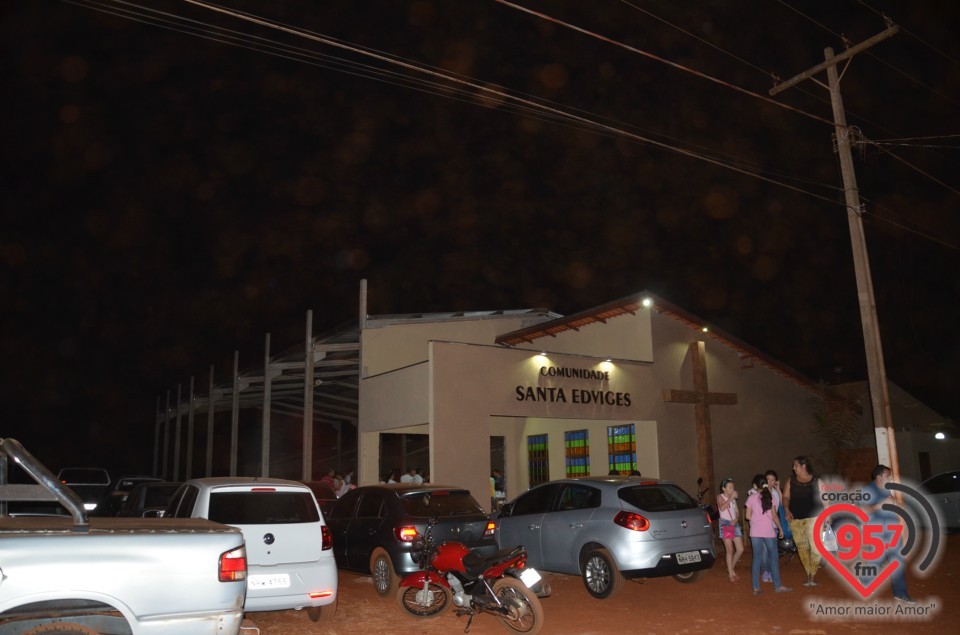 Dom Redovino preside missa na comunidade Santa Edviges