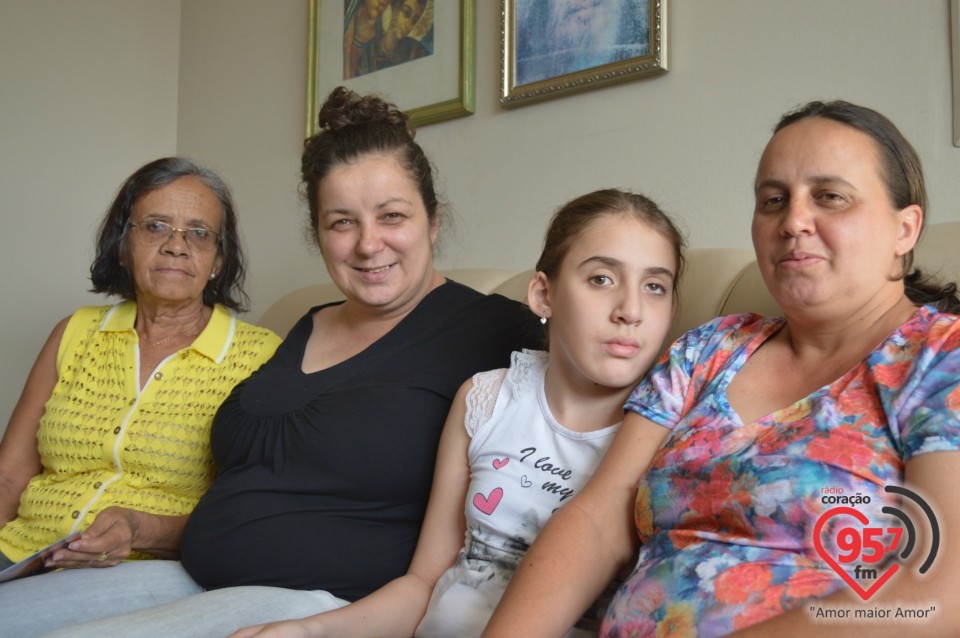 Keli e Maria Júlia testemunham o milagre de Deus na vida da família na Rádio Coração