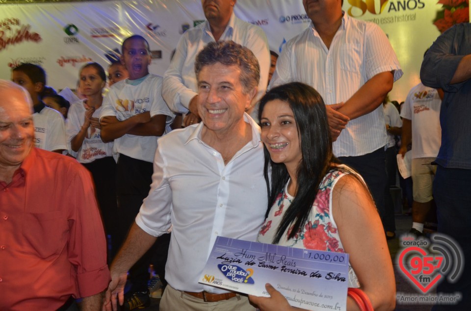 Prefeitura faz entrega de prêmios no aniversário de Dourados