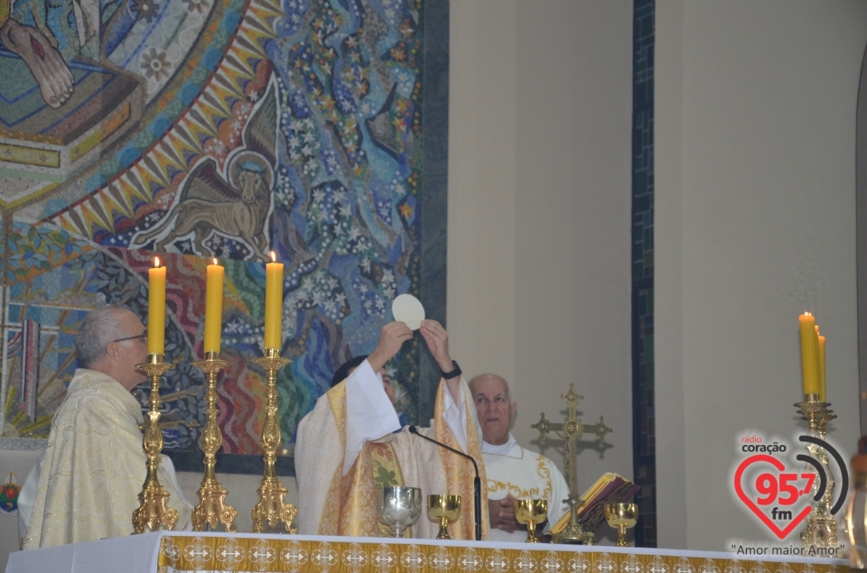 Domingo da Ressurreição na Catedral e 15 anos de Ordenação Episcopal de Dom Redovino