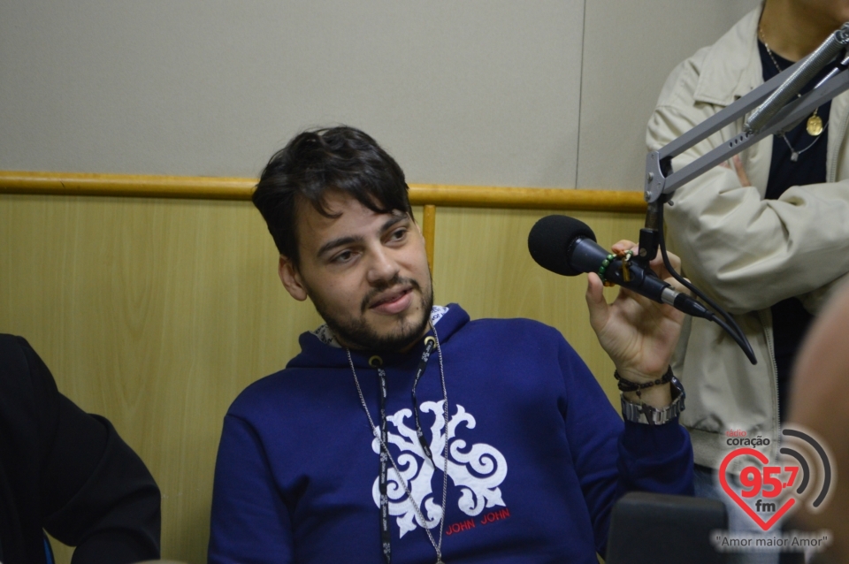 Participantes do 28º Decolores dão testemunho na Rádio Coração