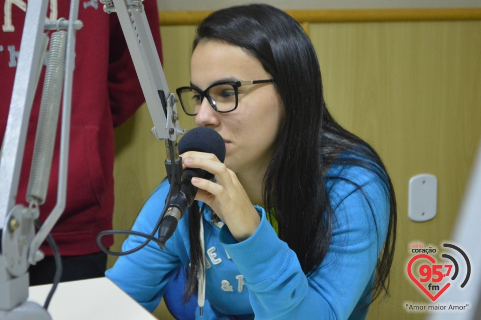 Participantes do 28º Decolores dão testemunho na Rádio Coração