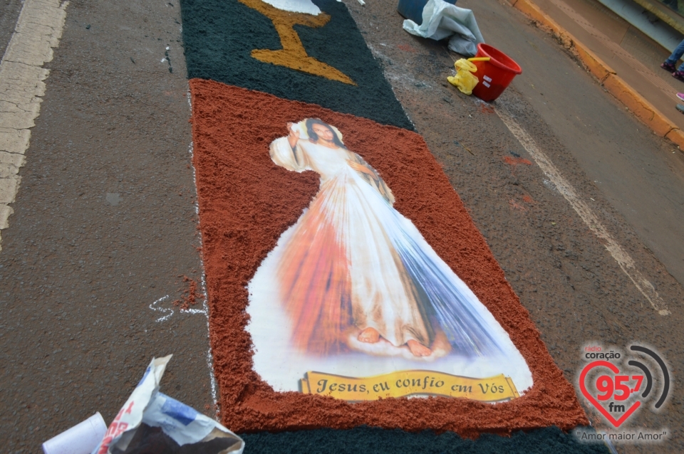 Paróquias preparam o tapete de Corpus Christi em Dourados