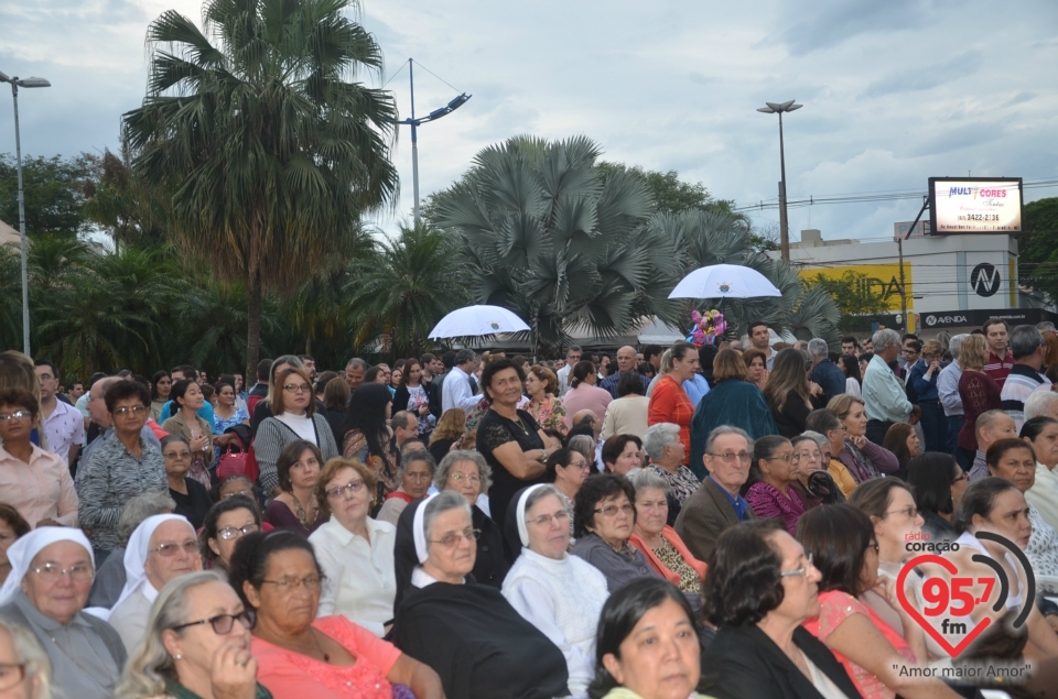 Celebração de Corpus Christi reúne multidão em Dourados