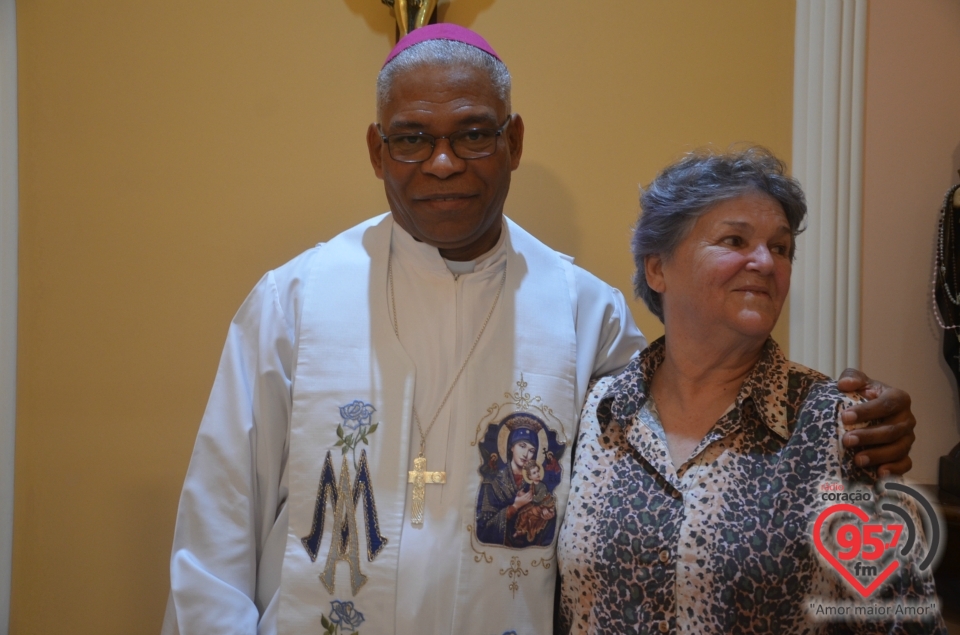 Bispo participa de novena do Perpétuo Socorro na Rádio Coração