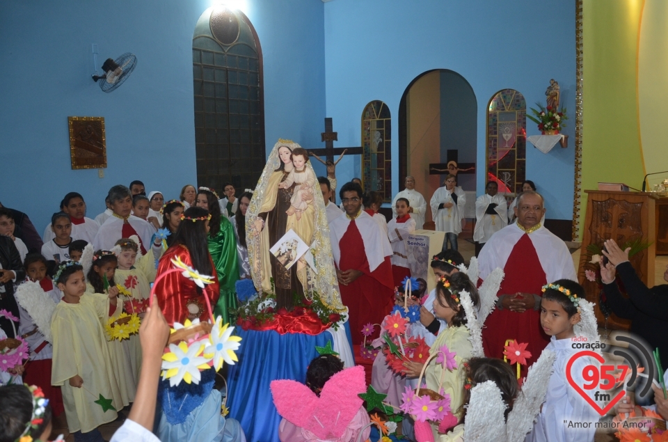 Dom Henrique preside missa e coroação de Nossa Senhora do Carmo