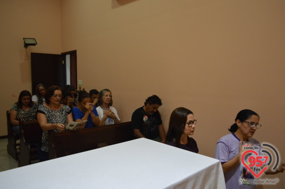Grupo de 'Mães' iniciam oração semanal para filhos na capela da FTM
