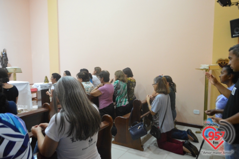 Grupo de 'Mães' iniciam oração semanal para filhos na capela da FTM