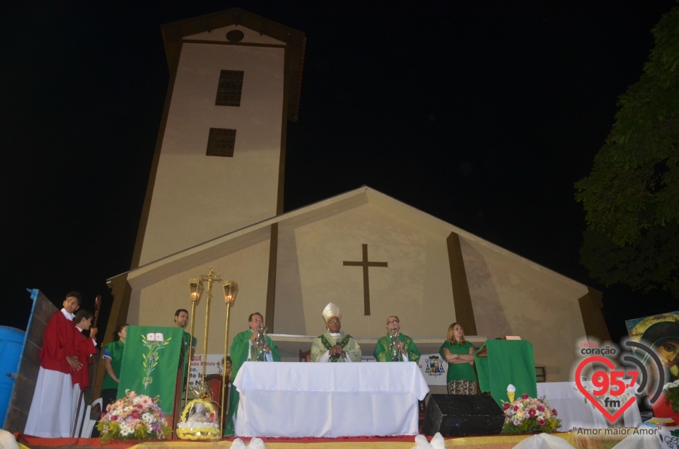 Dom Henrique faz visita pastoral em Caarapó