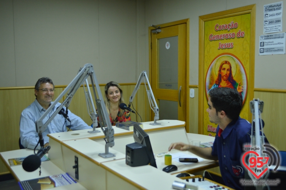 Rádio Coração FM recebe visita de empresários