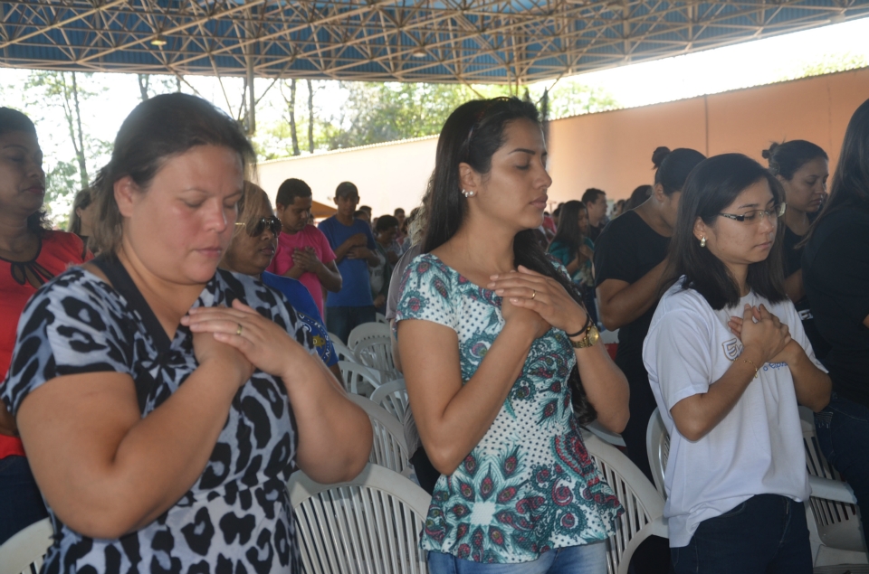 Retiro da 'Missão Enchei-vos' no EIC reúne centenas de pessoas