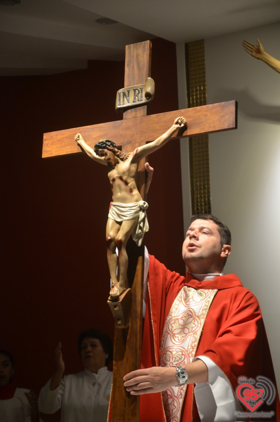 Exaltação da Santa Cruz na paróquia Santa Teresinha