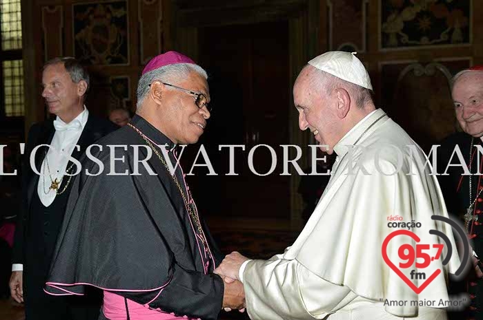 Dom Henrique se encontra com o Papa Francisco no Vaticano