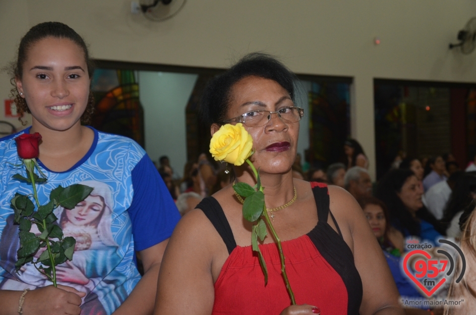 Dom Henrique celebra o encerramento da 'Novena das Rosas'