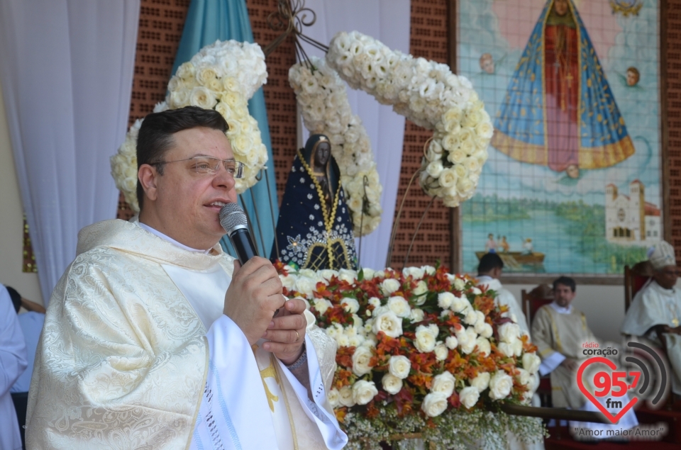 Padroeira leva romeiros ao Santuário de Vila São Pedro