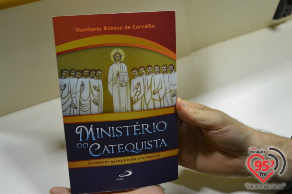 Padre Humberto, especialista em catequese, dará formação para catequistas