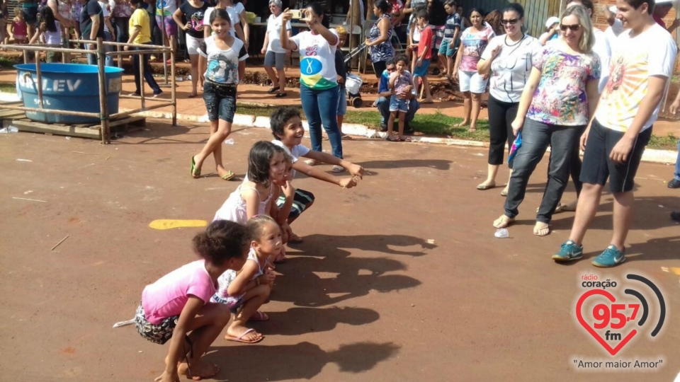 Bairro Estrela Tovi realiza ação pelo Dia das Crianças