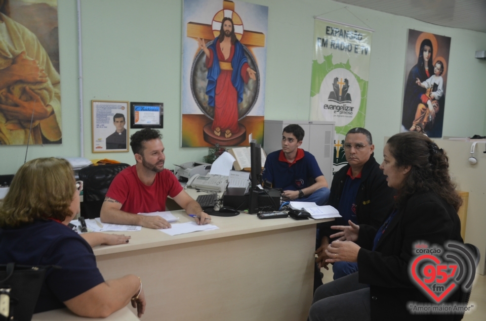 Rádio Coração visita Rádio e TV Evangelizar em Curitiba