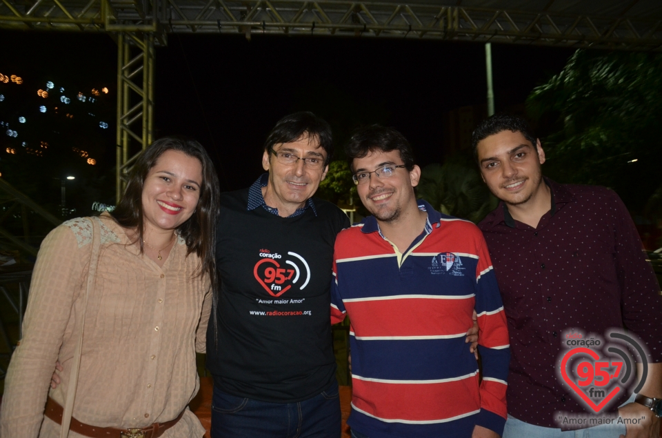 Show de Jorge Pai e Jorge Filho na praça Antônio João