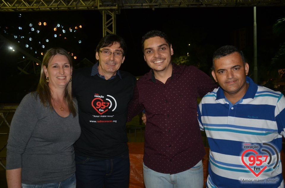 Show de Jorge Pai e Jorge Filho na praça Antônio João
