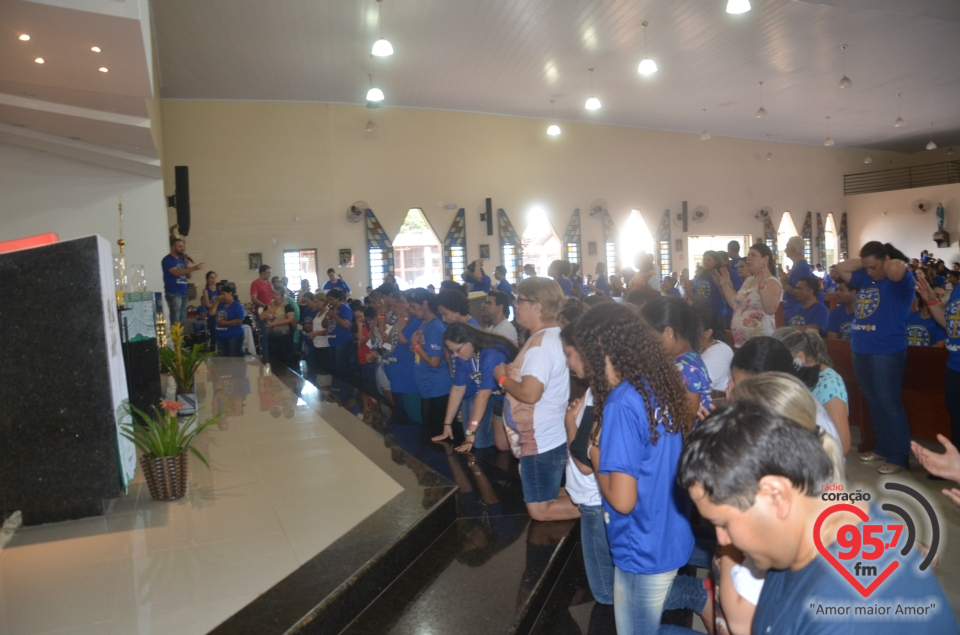 Celina Borges ministra retiro do Enchei-Vos em Dourados