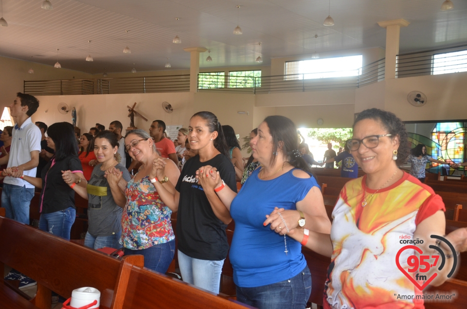 Celina Borges ministra retiro do Enchei-Vos em Dourados