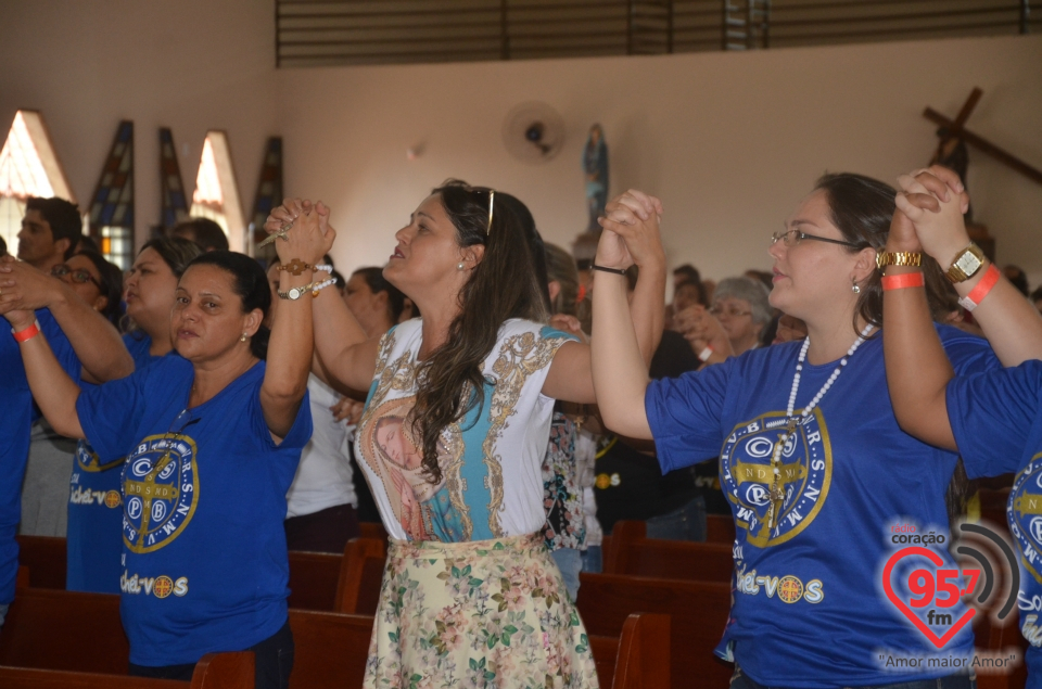 Celina Borges ministra retiro do Enchei-Vos em Dourados