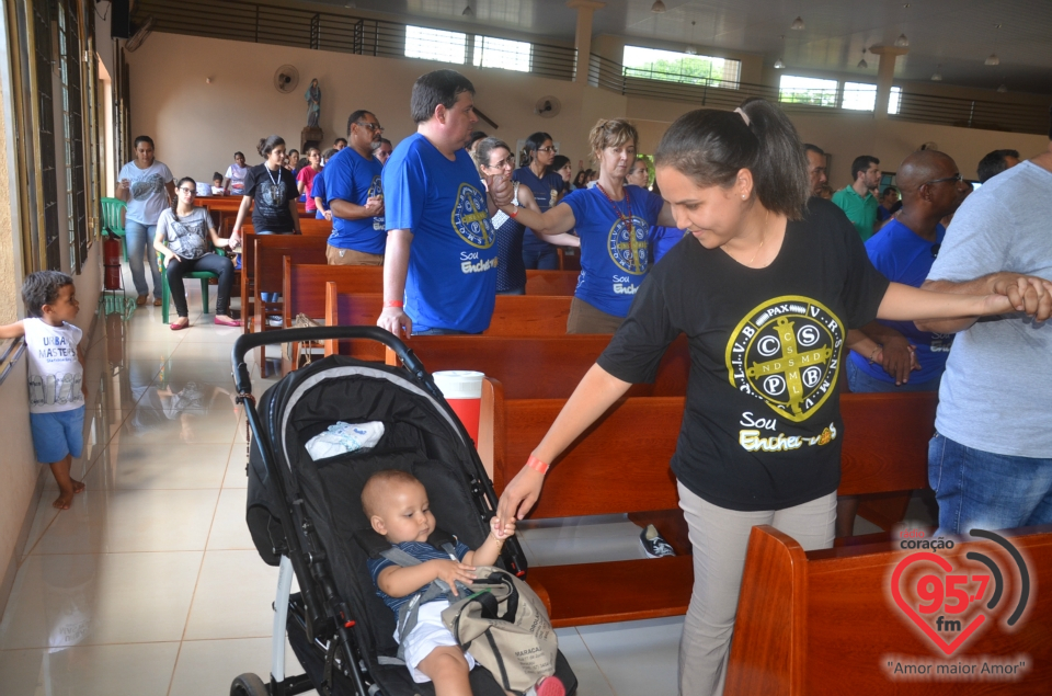 Celina Borges ministra retiro do Enchei-Vos em Dourados