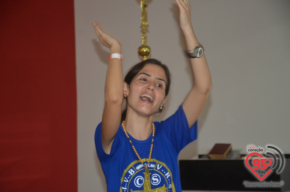 Celina Borges ministra retiro do Enchei-Vos em Dourados