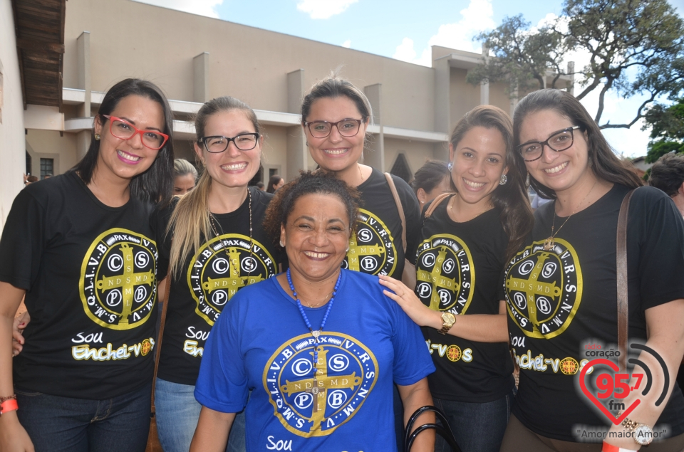 Celina Borges ministra retiro do Enchei-Vos em Dourados