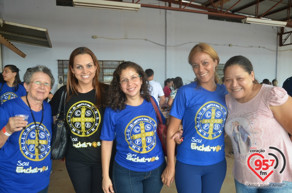 Celina Borges ministra retiro do Enchei-Vos em Dourados