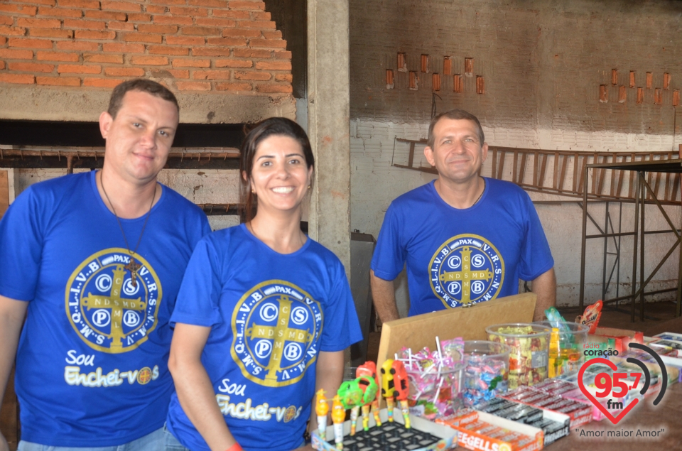 Celina Borges ministra retiro do Enchei-Vos em Dourados
