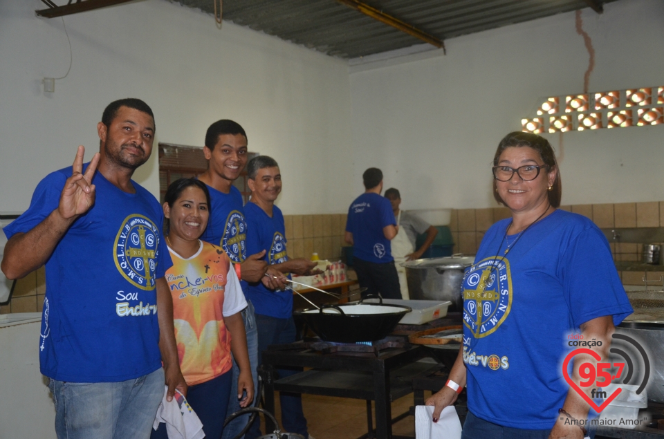 Celina Borges ministra retiro do Enchei-Vos em Dourados