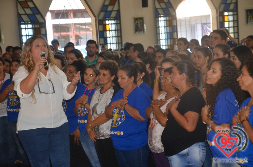 Celina Borges ministra retiro do Enchei-Vos em Dourados