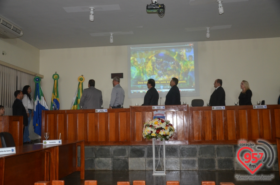 Sessão solene marca abertura dos trabalhos da câmara de Itaporã em 2017