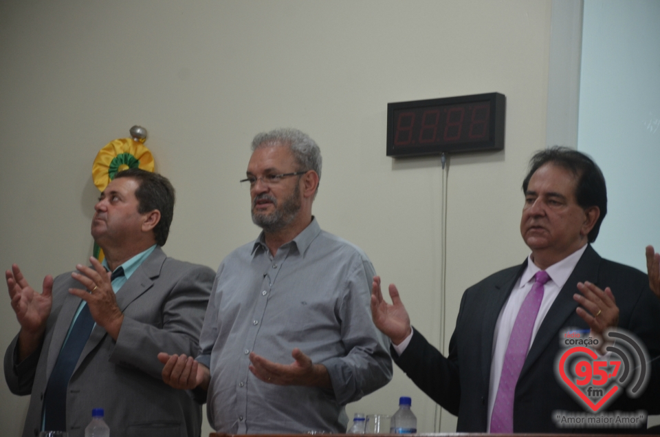 Sessão solene marca abertura dos trabalhos da câmara de Itaporã em 2017