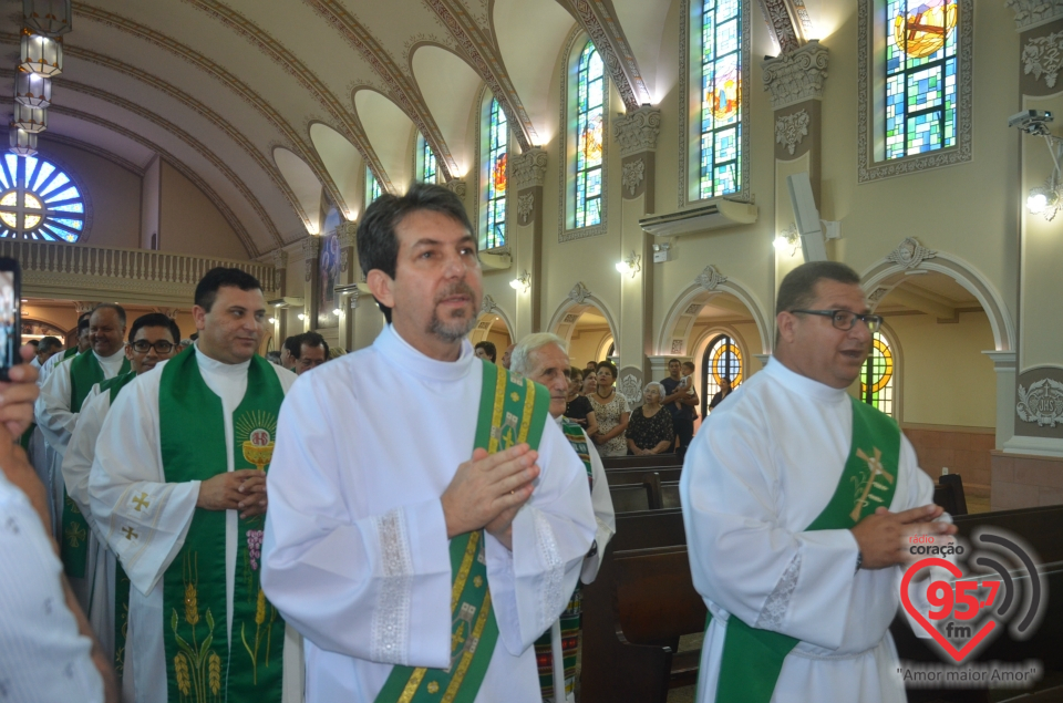 Missa e almoço em comemoração pelo 1 ano de Episcopado de Dom Henrique