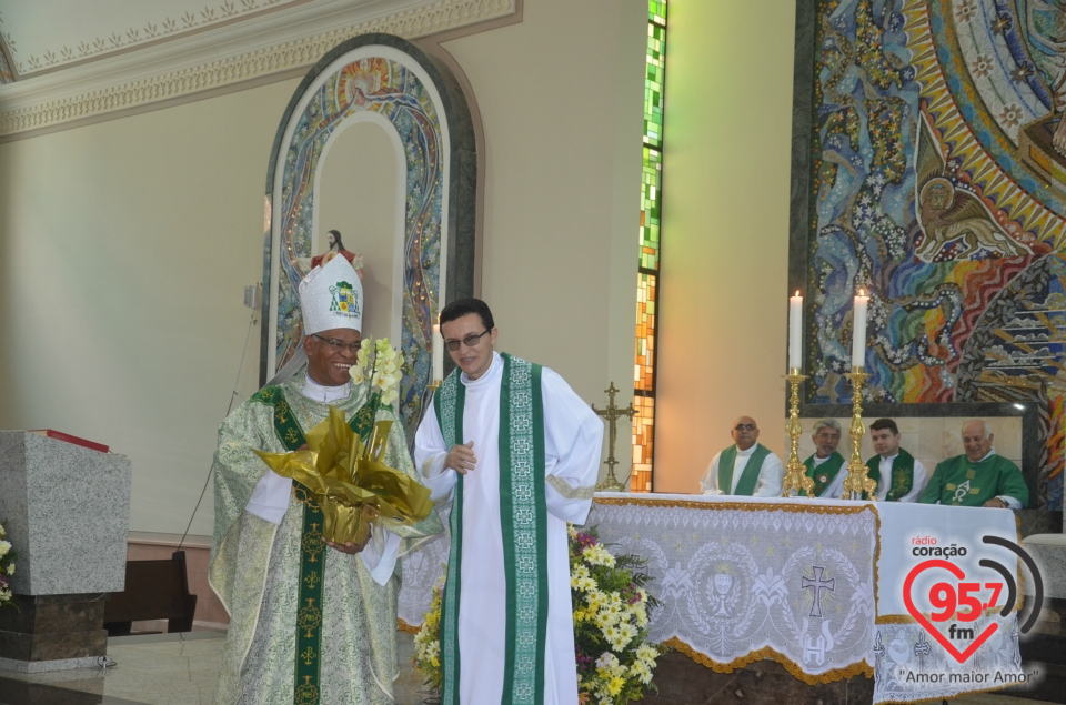 Missa e almoço em comemoração pelo 1 ano de Episcopado de Dom Henrique