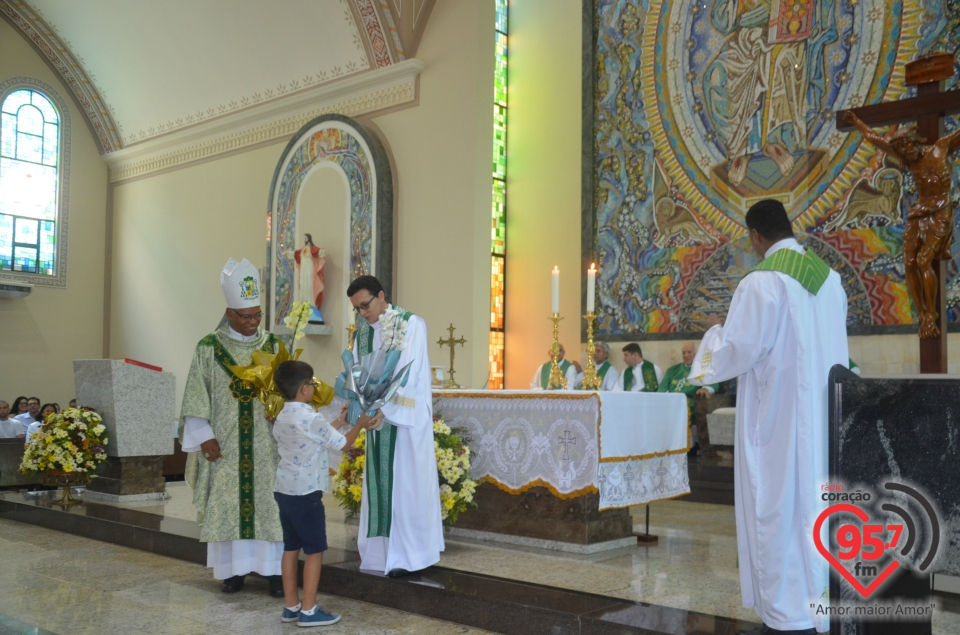 Missa e almoço em comemoração pelo 1 ano de Episcopado de Dom Henrique