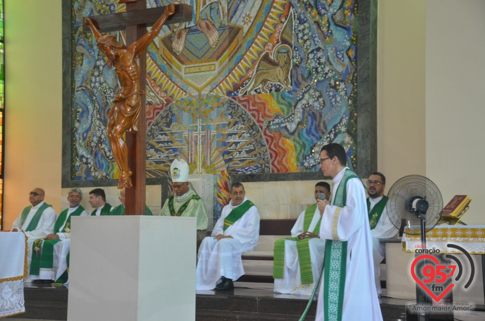 Missa e almoço em comemoração pelo 1 ano de Episcopado de Dom Henrique