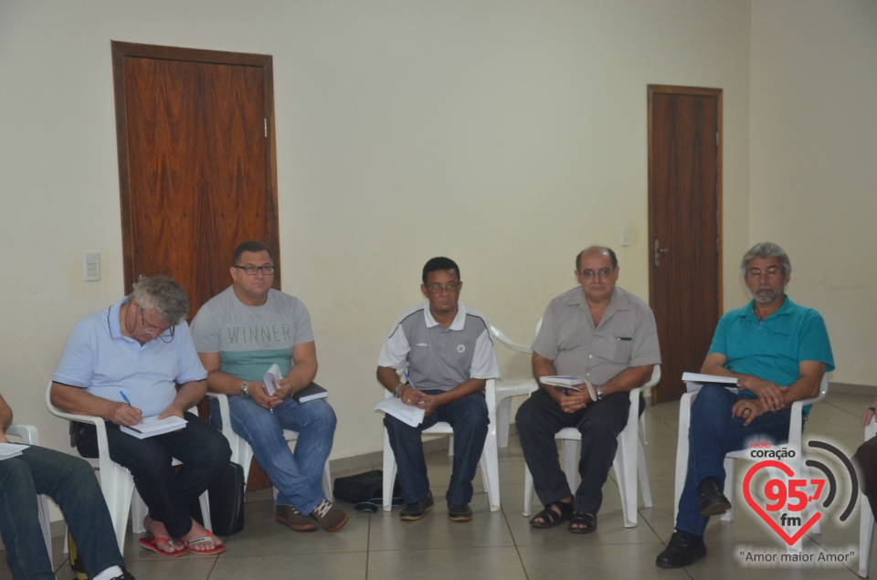 Reunião do Clero da Forania Leste com Dom Henrique